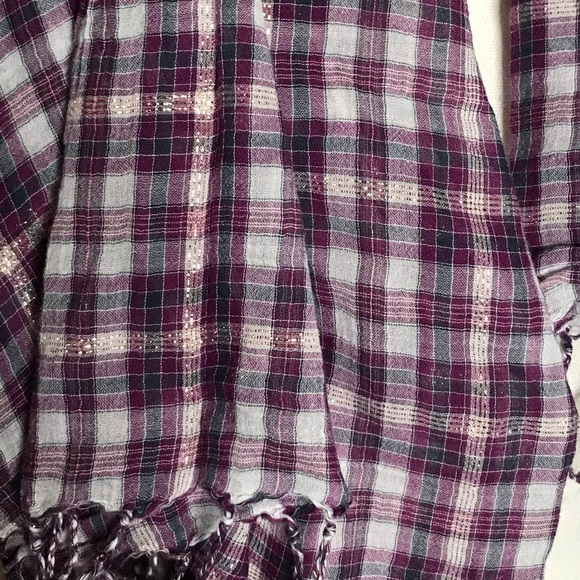 PURPLE PINK FRINGE SQUARE SCARF - Picture 3 of 5